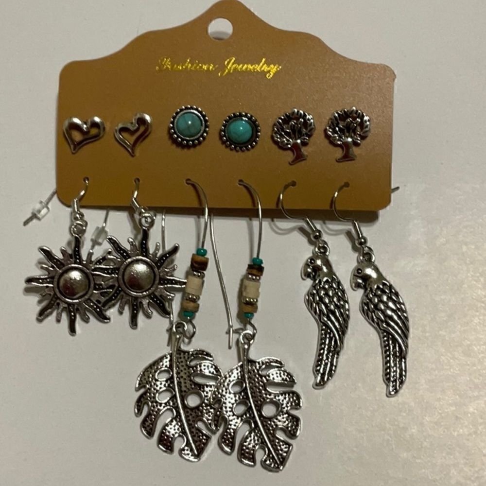 NWT bohemian earrings